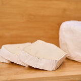 Crosta Fiorita di latte di bufala - Azienda Agricola Favella