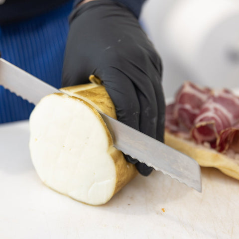 Caciocavallo affumicato di latte di Bufala - Azienda Agricola Favella